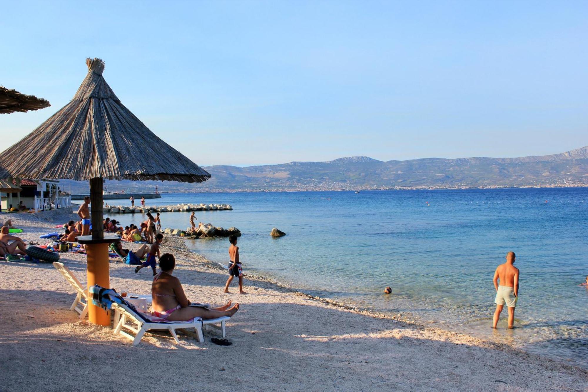 Apartments By The Sea Slatine, Ciovo - 6000 Экстерьер фото