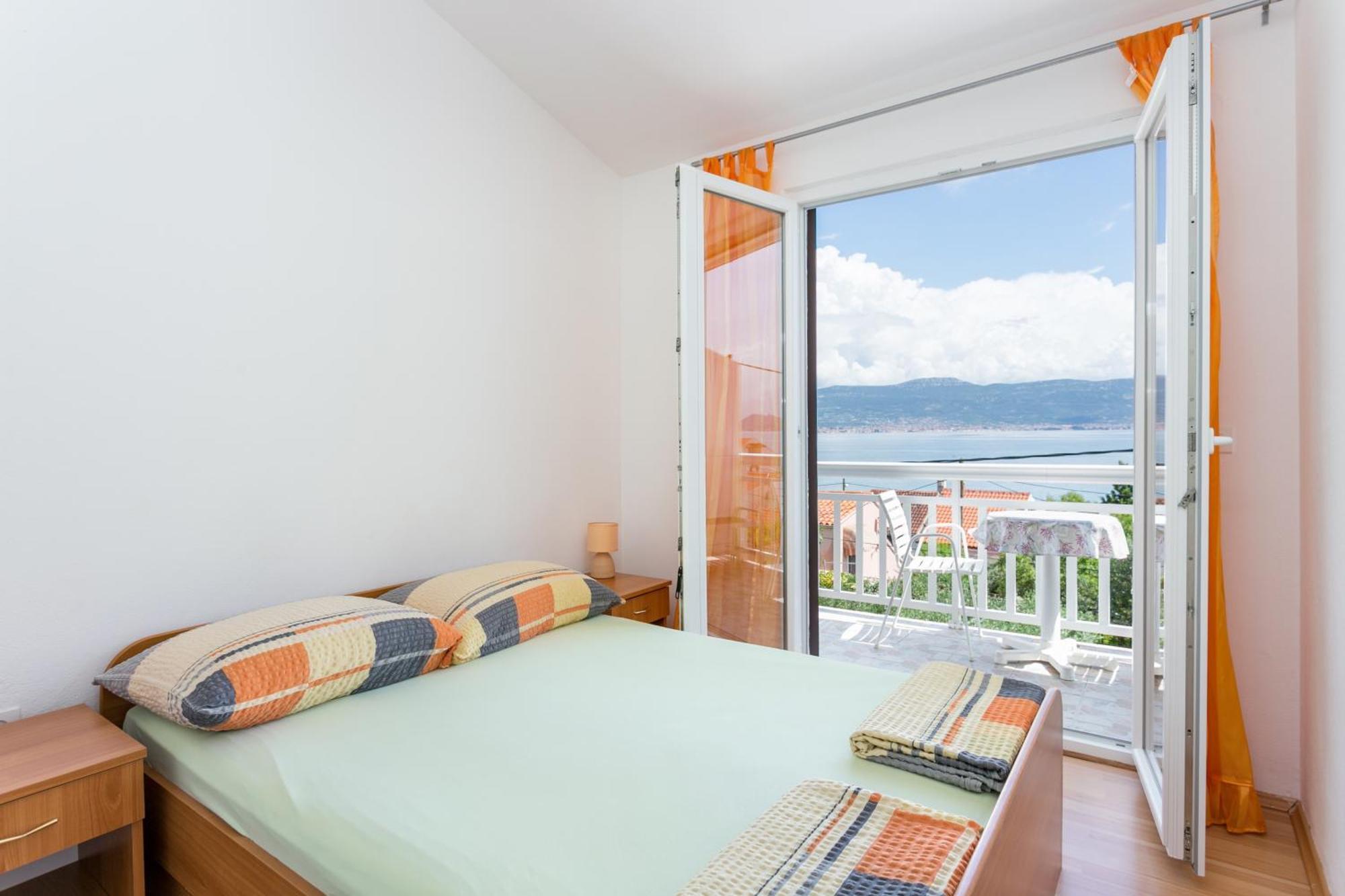 Apartments By The Sea Slatine, Ciovo - 6000 Экстерьер фото