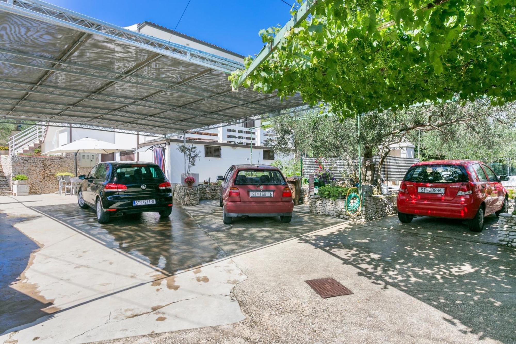 Apartments By The Sea Slatine, Ciovo - 6000 Экстерьер фото