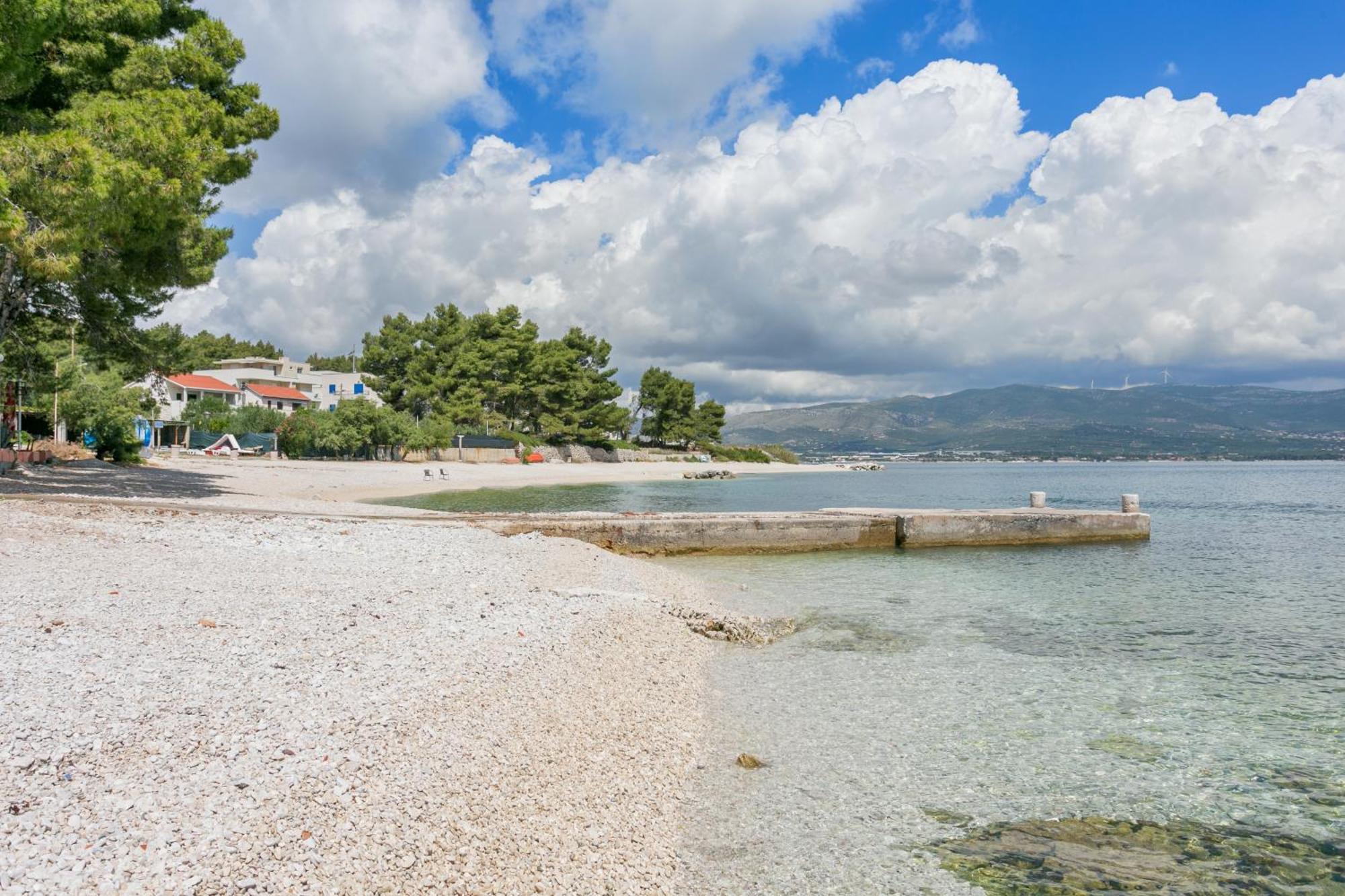 Apartments By The Sea Slatine, Ciovo - 6000 Экстерьер фото